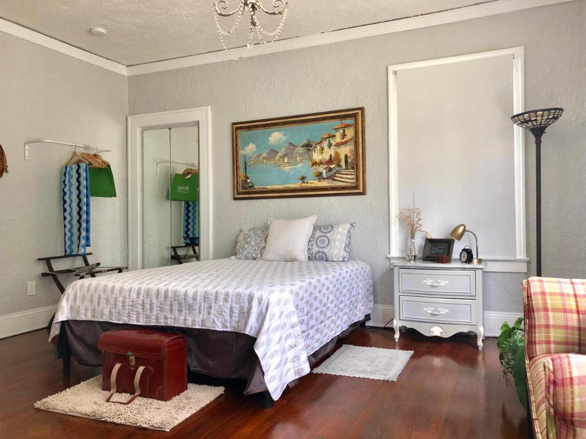 Comfy And Spacious Suite With Free Parking Miami Exterior photo
